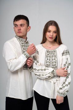 Сімейний комплект вишиванок &laquo;Єдність&raquo; молочного кольору з хакі 46-42р.  04641 фото