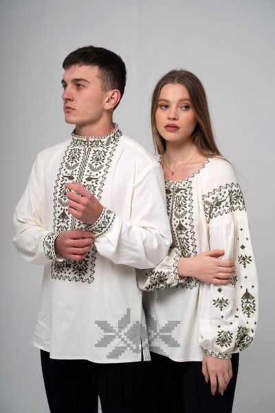 Сімейний комплект вишиванок &laquo;Звитяга та Тризуб&raquo; молочного кольору з хакі 46-42 р. 04321 фото